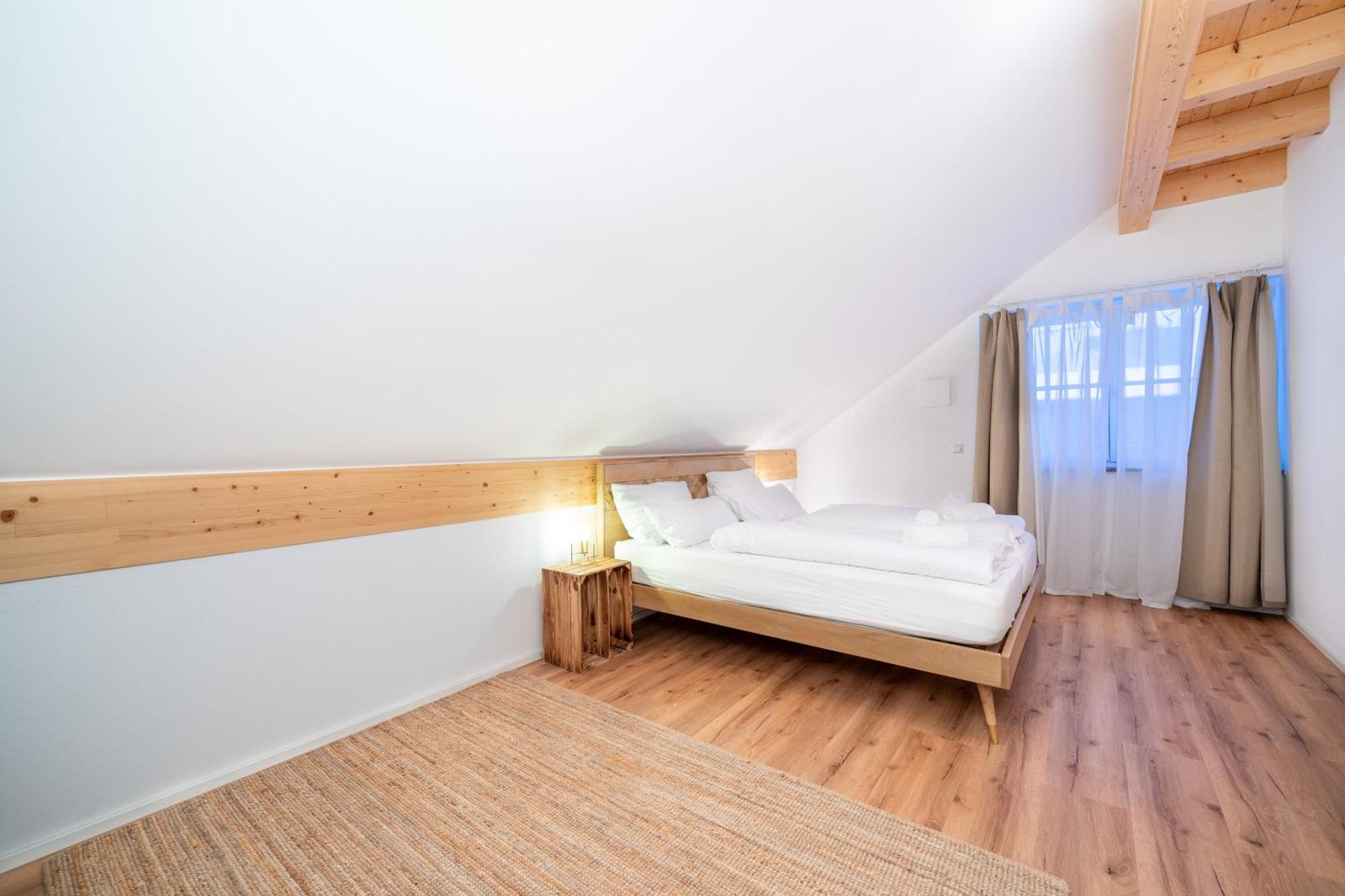 Liboria I Traumhafte Ferienwohnung In Aidling Am Riegsee Mit Atemberaubendem Blick Auf Die Majestaetische Zugspitze! エクステリア 写真
