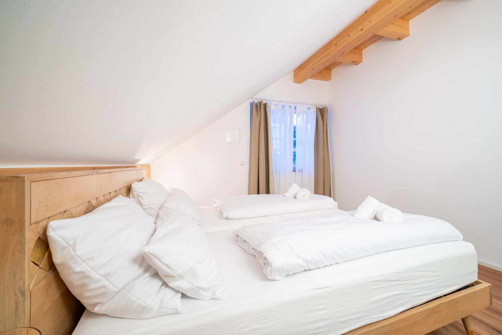 Liboria I Traumhafte Ferienwohnung In Aidling Am Riegsee Mit Atemberaubendem Blick Auf Die Majestaetische Zugspitze! エクステリア 写真