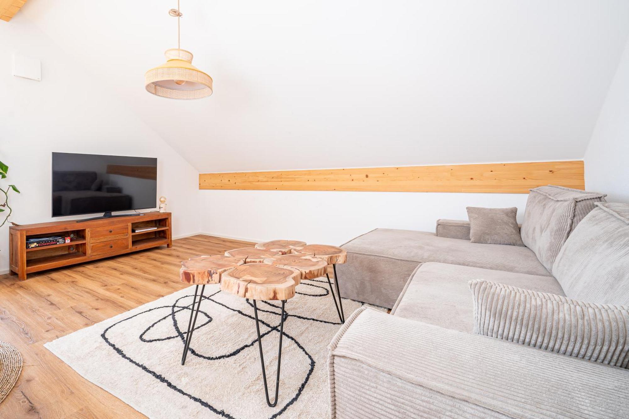 Liboria I Traumhafte Ferienwohnung In Aidling Am Riegsee Mit Atemberaubendem Blick Auf Die Majestaetische Zugspitze! エクステリア 写真